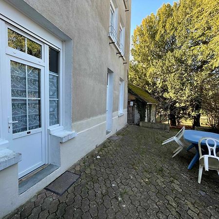 Meuble De Tourisme Dans Parc Arbore 1000M2 - Sejour-La-Roche Eperon La Roche-Posay Exterior foto